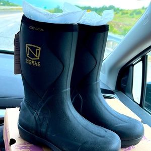 Noble Outfitters Women's Muds High Boot size 7.5